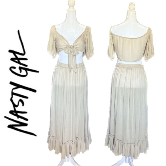 Coord Set Summer Nights Tie Crop Top & Maxi Skirt from Nasty Gal - Picture 2 of 12